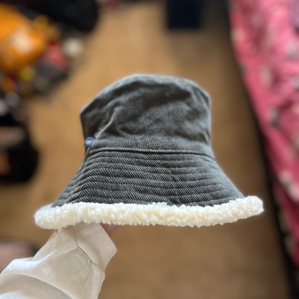 Fuzzy Winter Bucket Hat